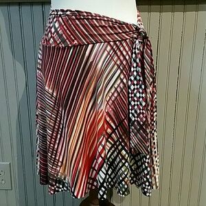 💕Neesha* Geo Skirt